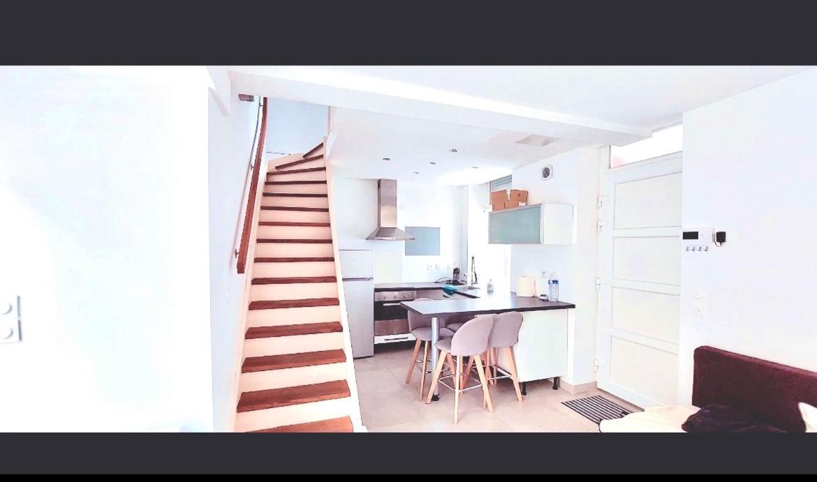 Maison De Charme En Centre Ville Avec Terrasse Lille Ngoại thất bức ảnh